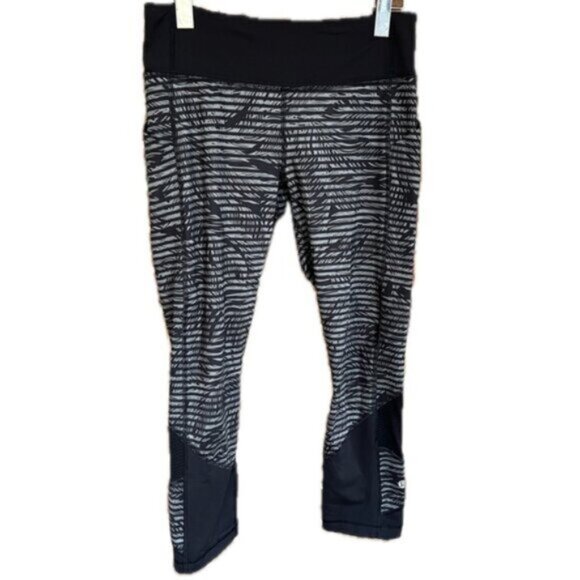 LULULEMON  * BANANA LEAF MESH WUNDER UNDER CROP  back pocket  LEGGINGS SZ 6 - Picture 14 of 14